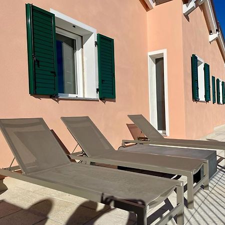 Villetta Sole Mare Санто Стефано ал Маре Екстериор снимка